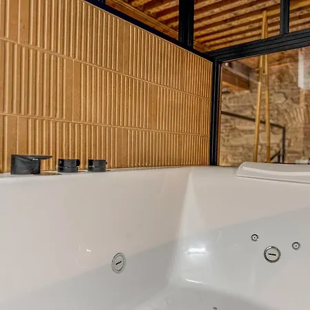 아파트 Le Refuge De La Bastille - Jacuzzi *